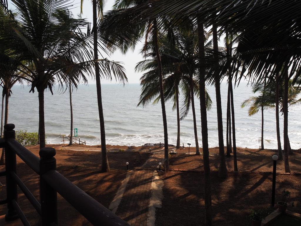 Kanbay Beach Resort Kannur Exteriör bild