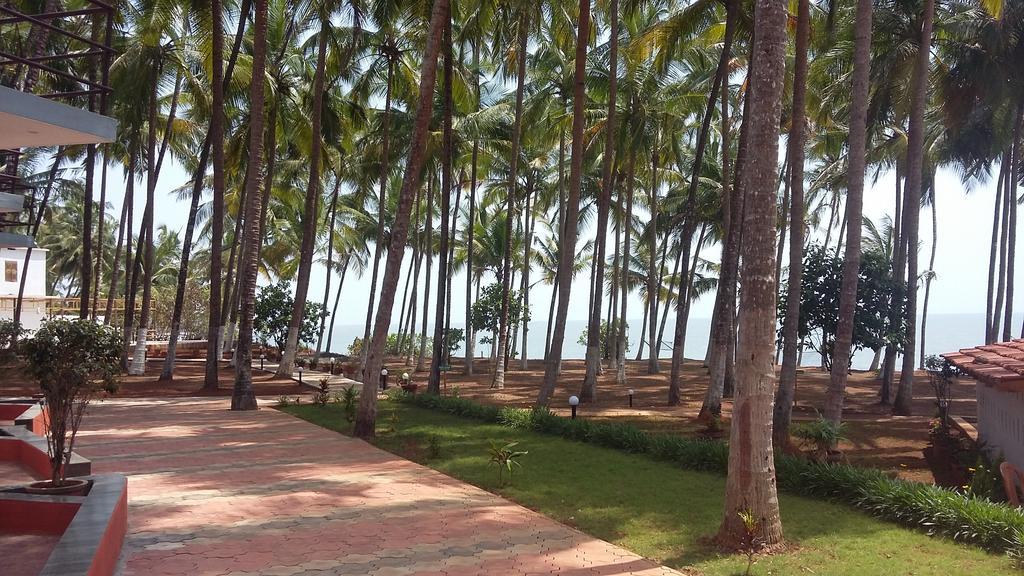 Kanbay Beach Resort Kannur Exteriör bild