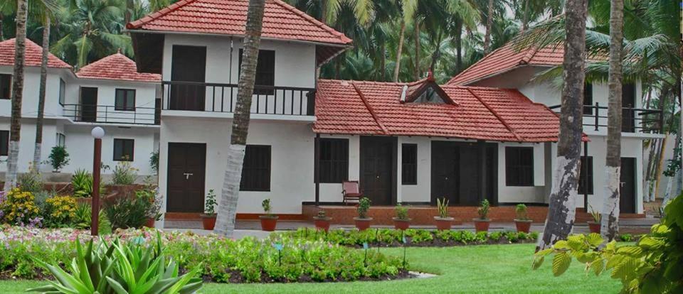 Kanbay Beach Resort Kannur Exteriör bild